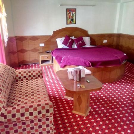 مايالي Gautam Hotel & Cottage المظهر الخارجي الصورة