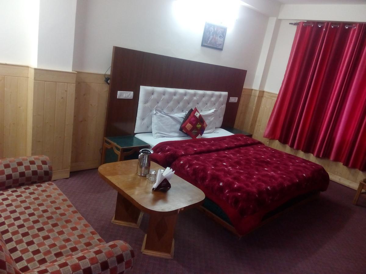 مايالي Gautam Hotel & Cottage المظهر الخارجي الصورة